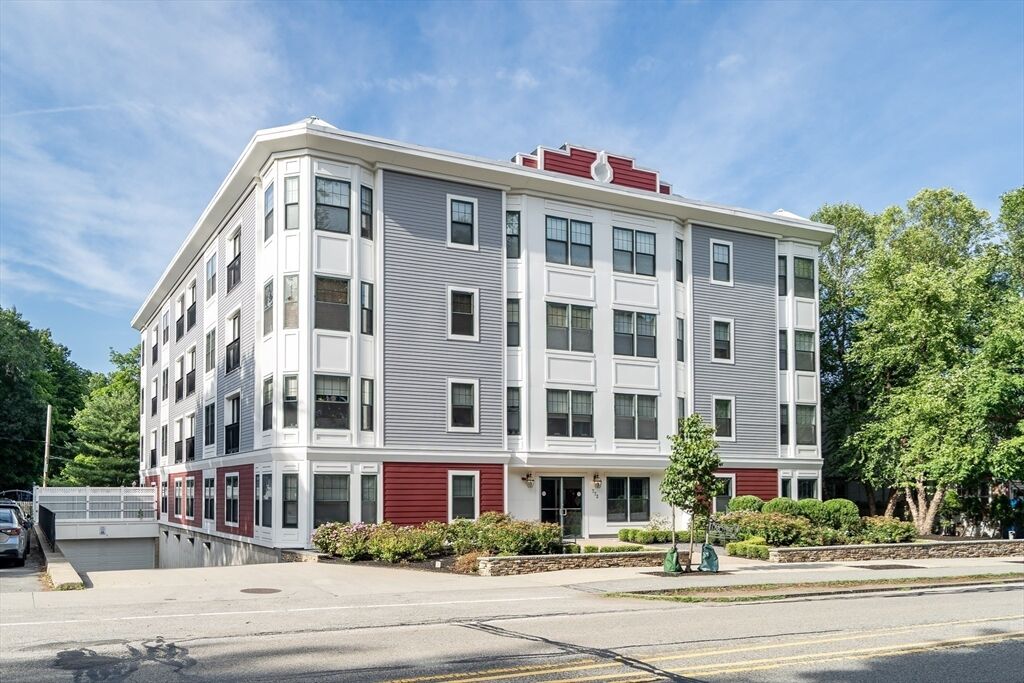 Property Photo:  773 Concord Ave 302  MA 02138 