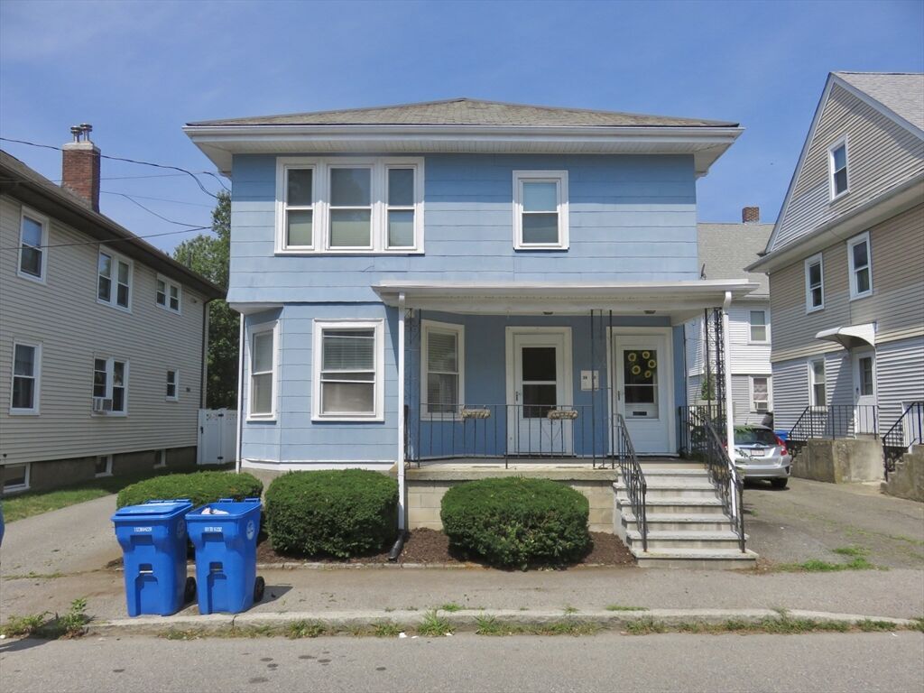 Property Photo:  37-39 Parmenter Rd. 39  MA 02453 
