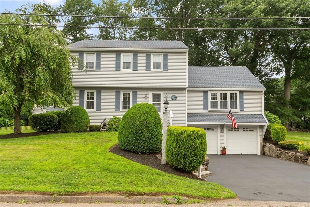 Property Photo:  170 Jamestown Rd  MA 01453 