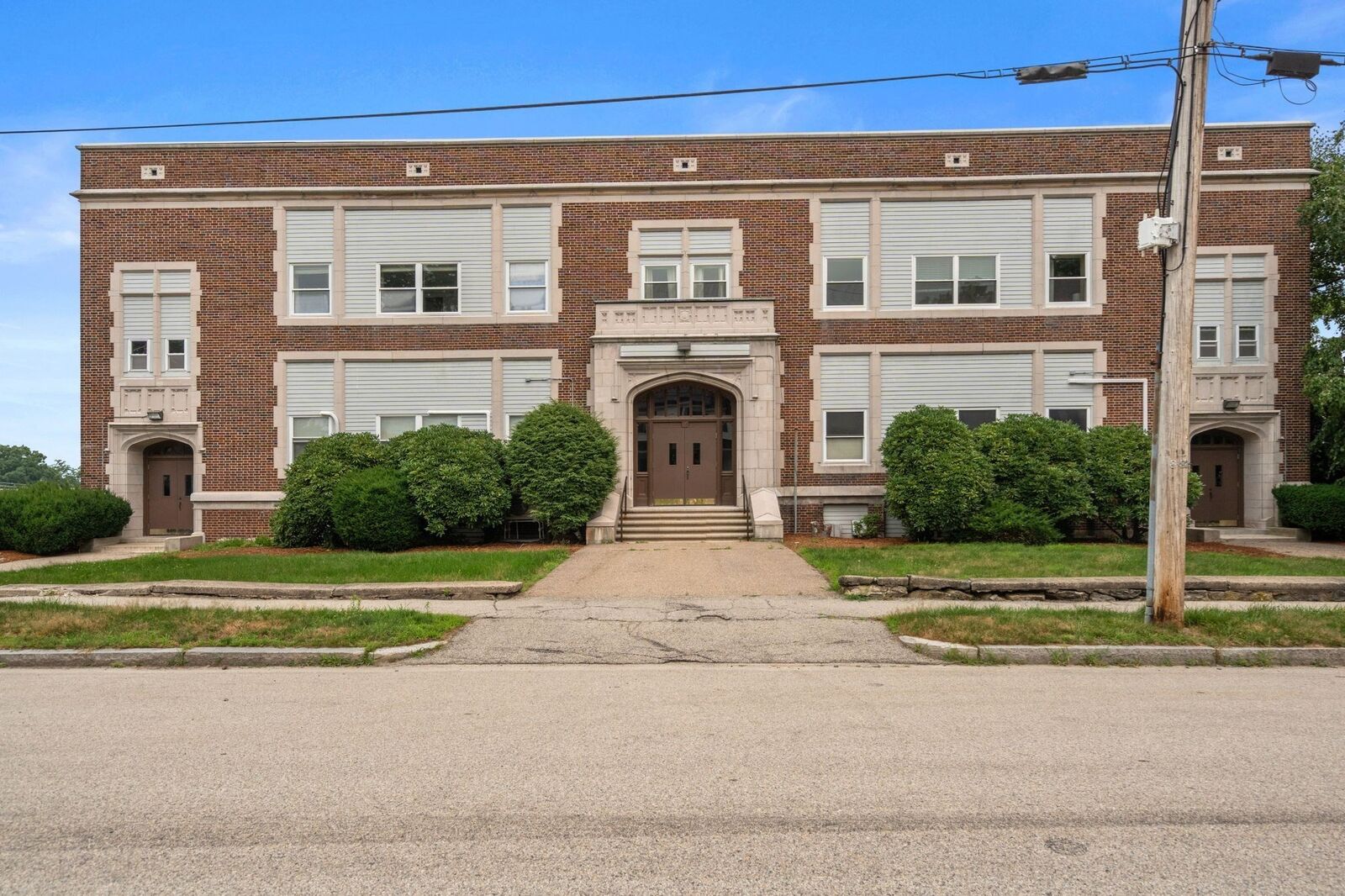 Property Photo:  21 Middlesex Ave 303  MA 01604 