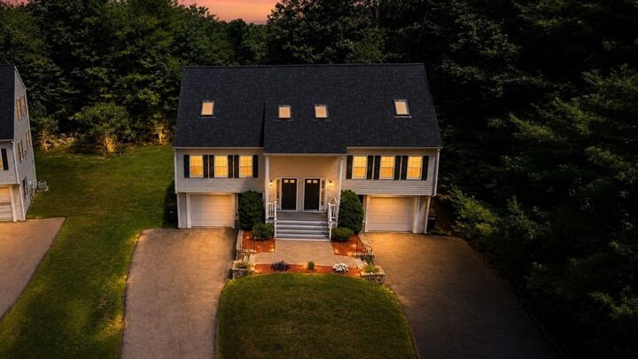 Property Photo:  68 Brookfield Rd 102  MA 01507 