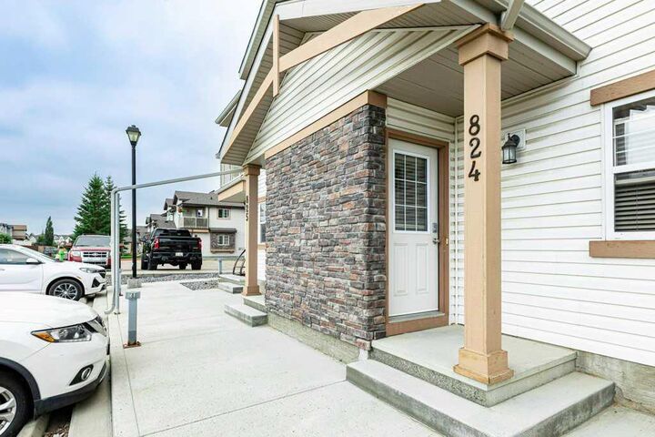Property Photo: 31 Jamieson Avenue 824 AB T4P 0J1