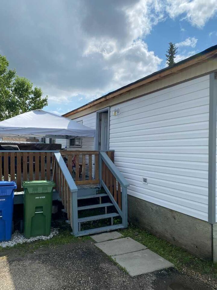 Property Photo: 5344 76 Street 167 AB T4P 2A6