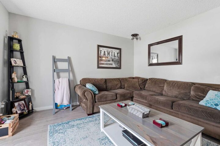 Property Photo: 51 Aberdare Way NE AB T2A 6T6