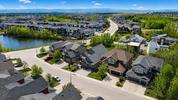 Property Photo: 21 Rockford Road NW AB T3G 0C9