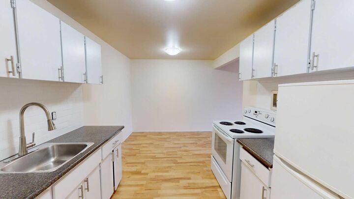 Property Photo: 9807 108 Avenue 309 AB T8V 1N5