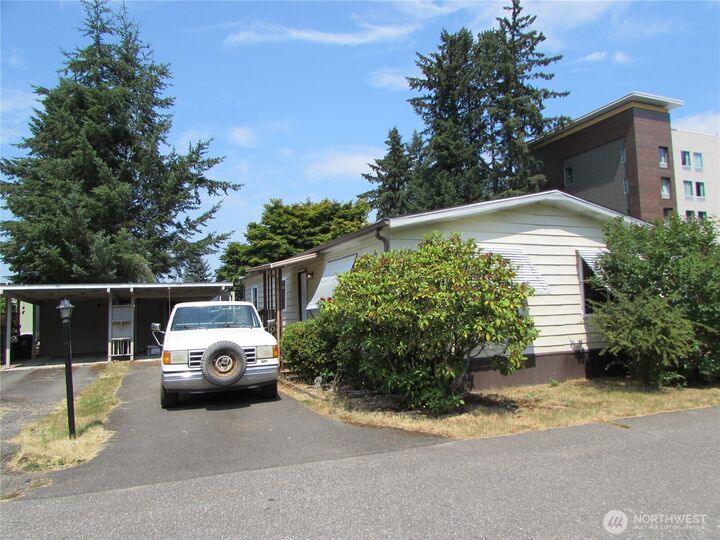 Property Photo:  11424  36th Drive NE 97  WA 98271 