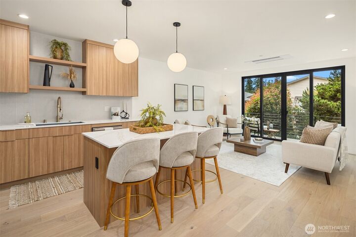 Property Photo: 614 5th Avenue S C108 WA 98020