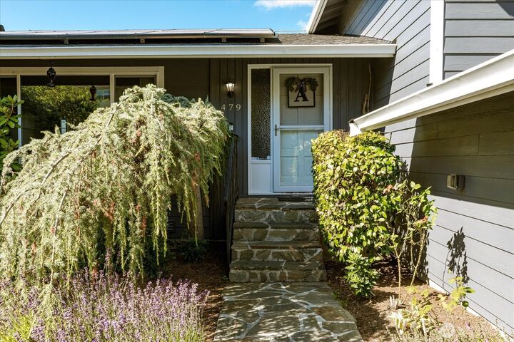 Property Photo:  479  Elderberry Street  WA 98277 