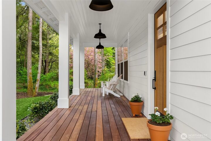 Property Photo: 4948 NE North Tolo Road WA 98110