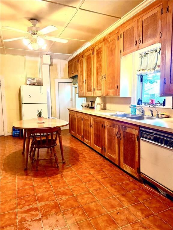Property Photo: 51 Underwood Lane RI 02842