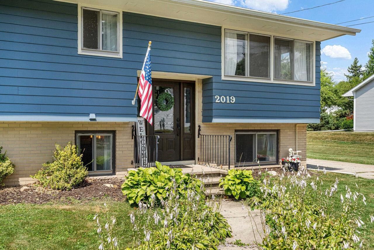 Property Photo:  2019 Mitchell Street  WI 54901 