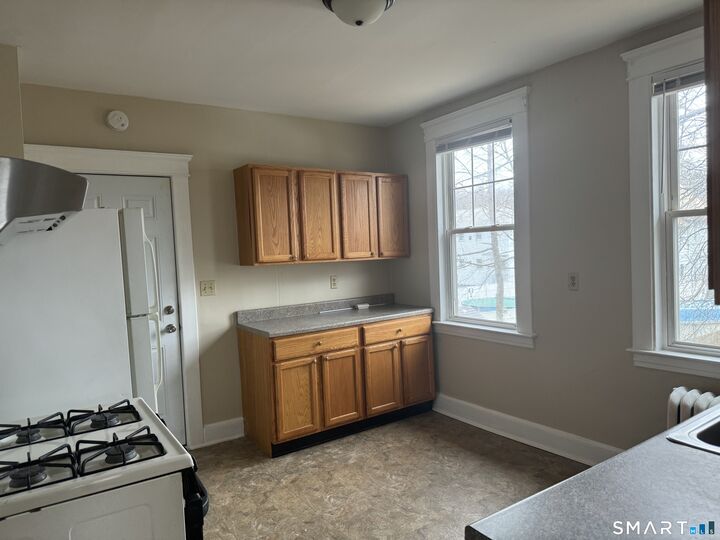 Property Photo:  297 Park Street 2fb  CT 06516 
