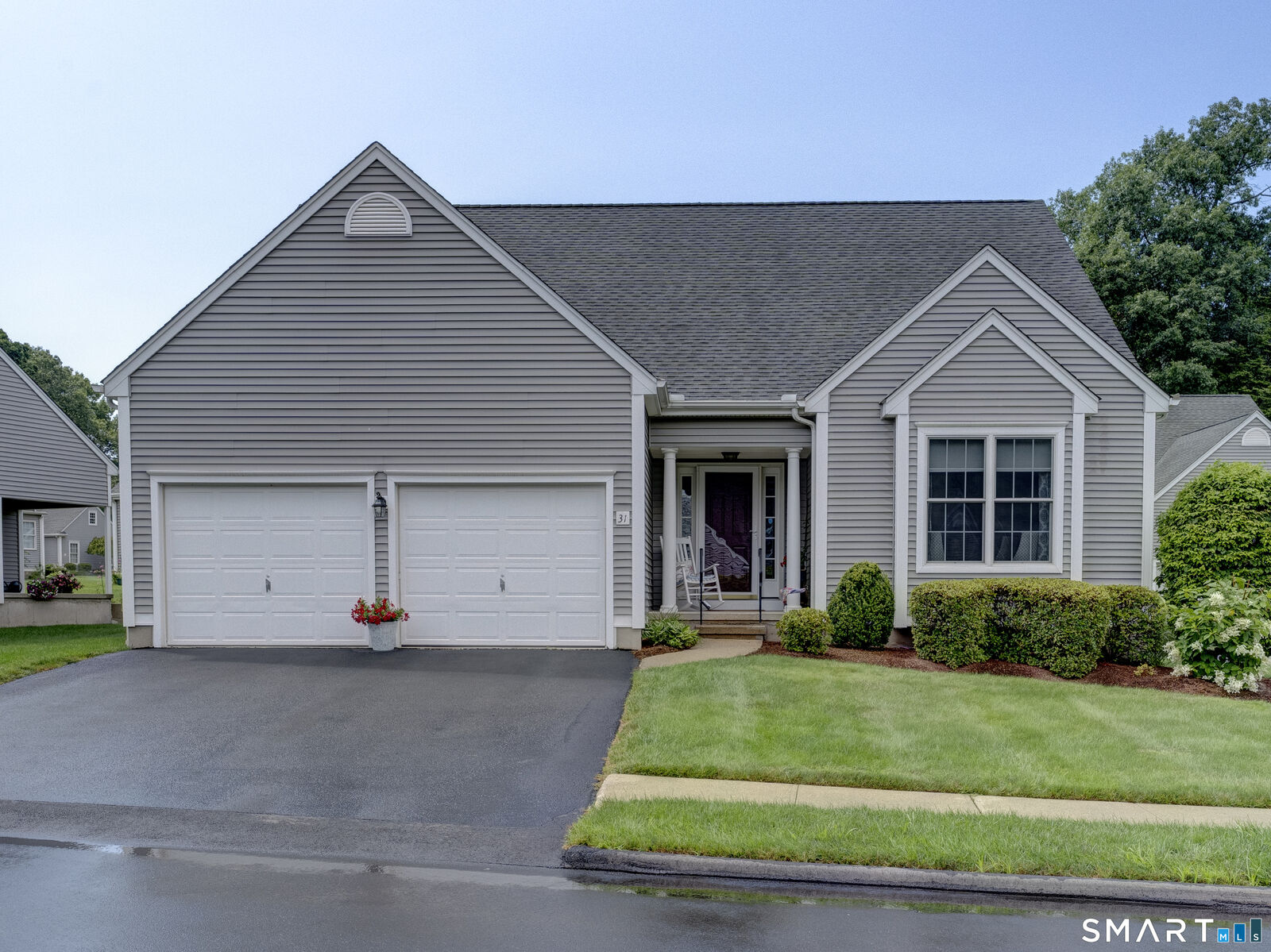 Property Photo: 36 Buckland Street 31 CT 06479