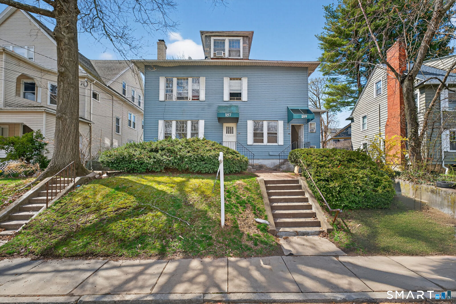 Property Photo:  187 Whitney Street A2  CT 06105 