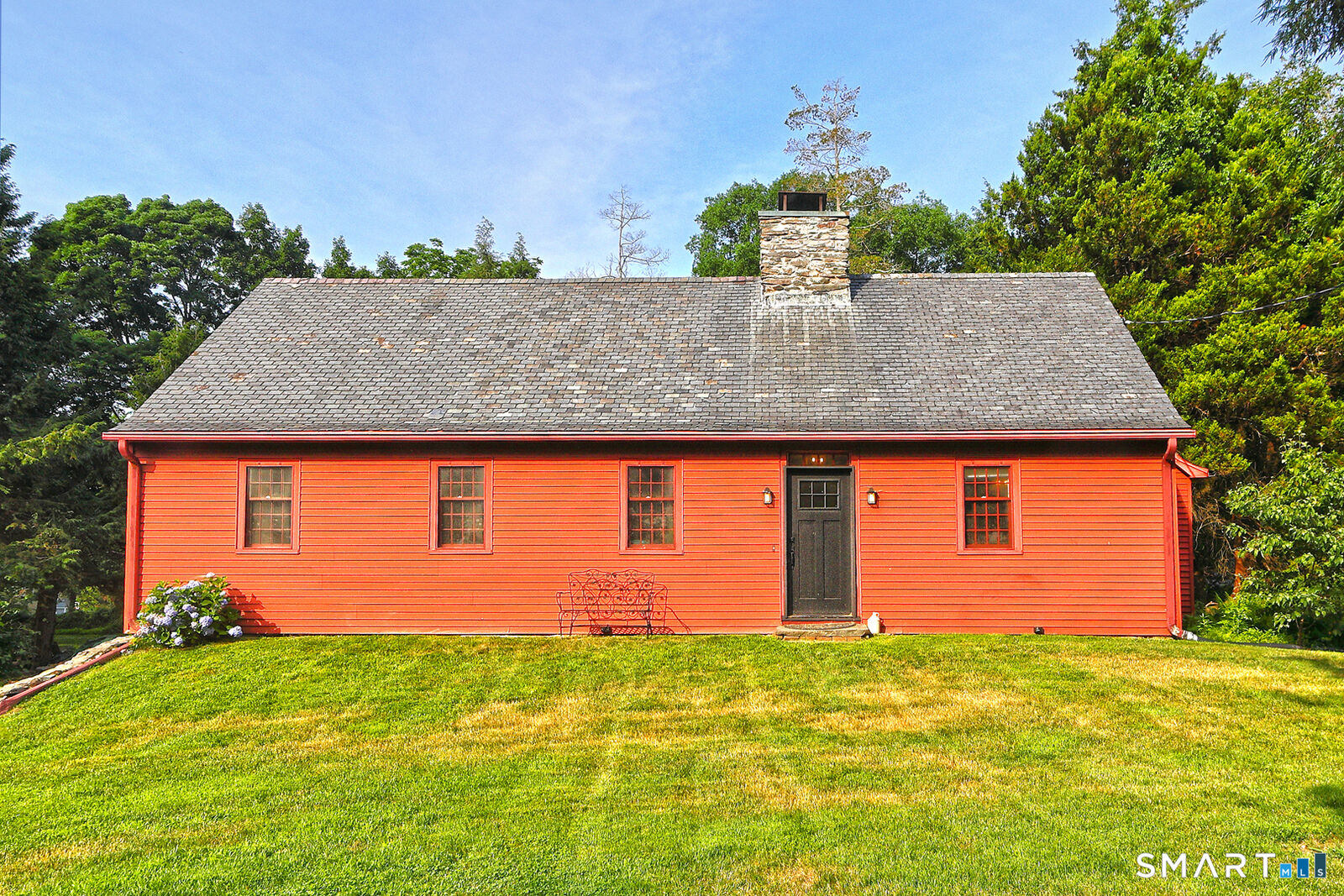 Property Photo:  428 Peck Lane  CT 06477 