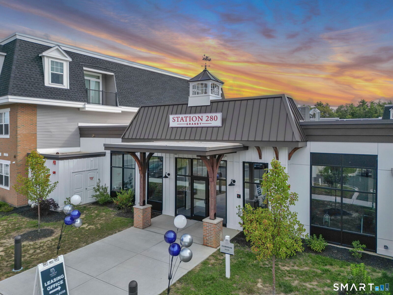 Property Photo: 280 Salmon Brook Street 5112 CT 06035