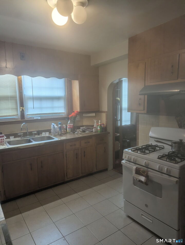 Property Photo: 191 Valley Street CT 06515