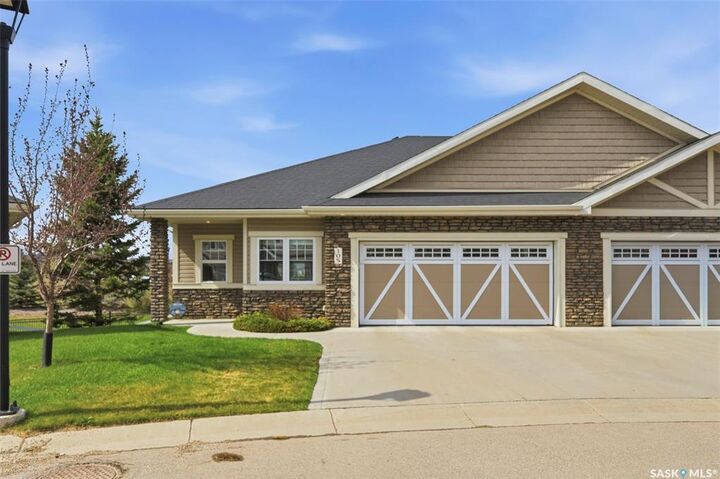 Property Photo:  542 Pringle Crescent 105  SK S7T 0W9 
