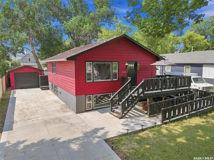 1709 2nd Avenue N — photo 1