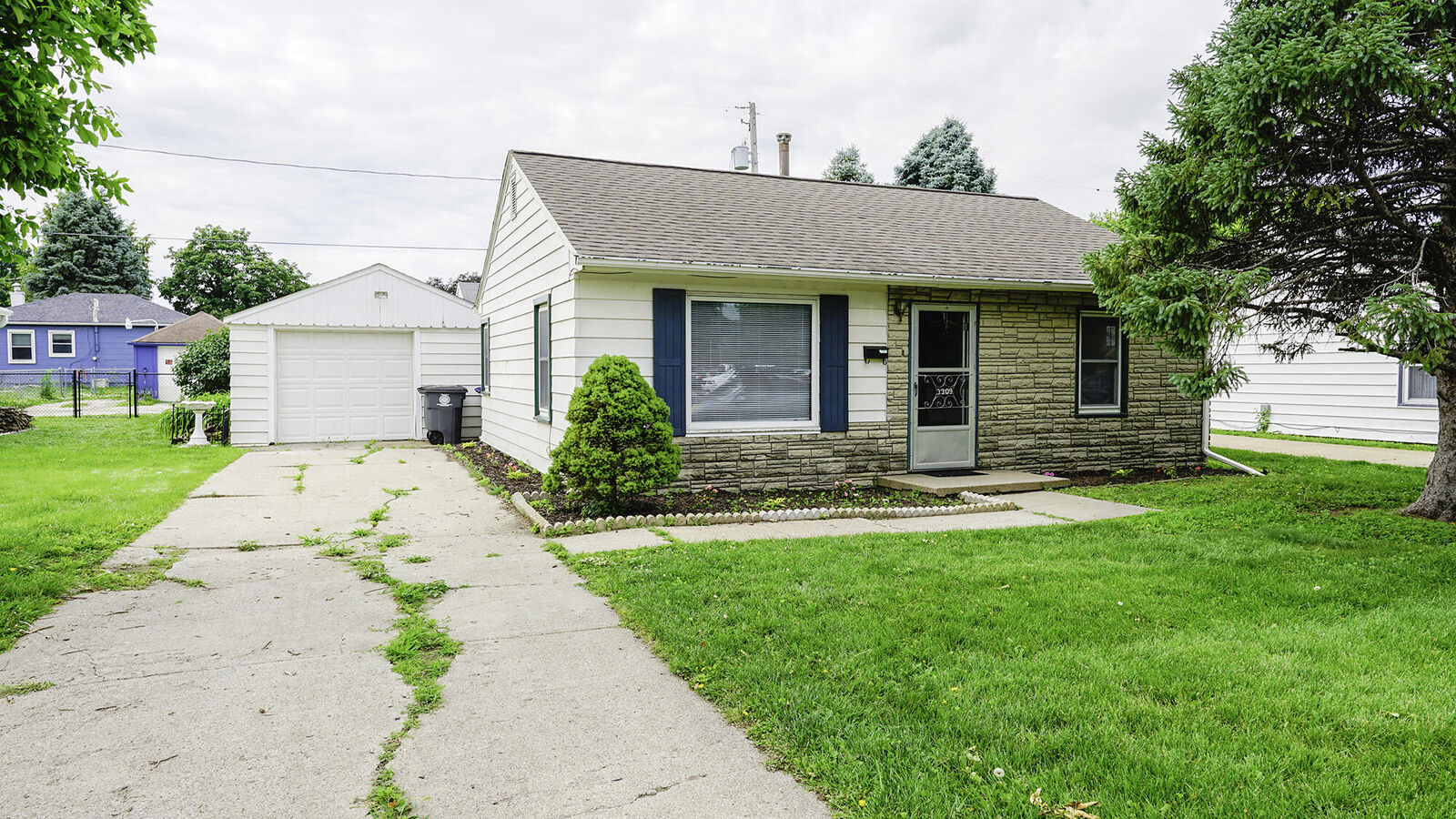 Property Photo: 3309 4th Avenue IA 51501