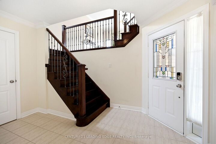 Property Photo:  131 Tom Edwards Drive  ON L1R 2S2 
