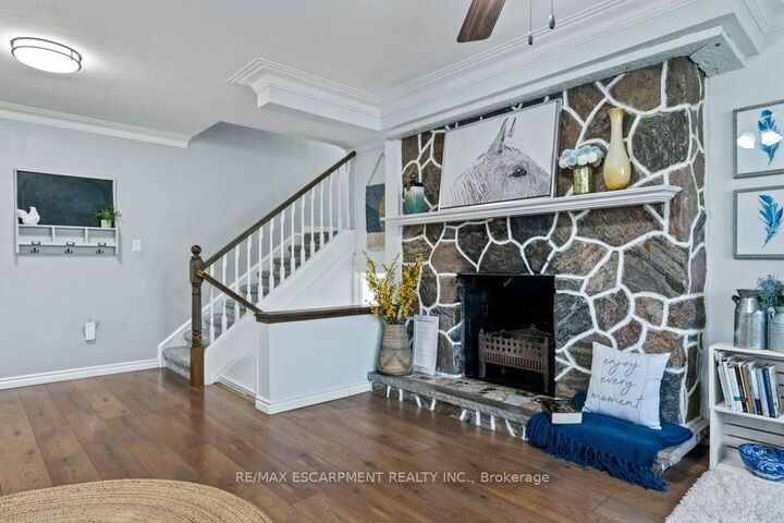 Property Photo: 9793 Dickenson Road W ON L0R 1W0