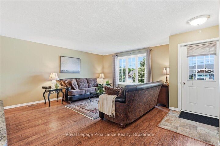 Property Photo: 79 Duncan Street ON K0K 2K0