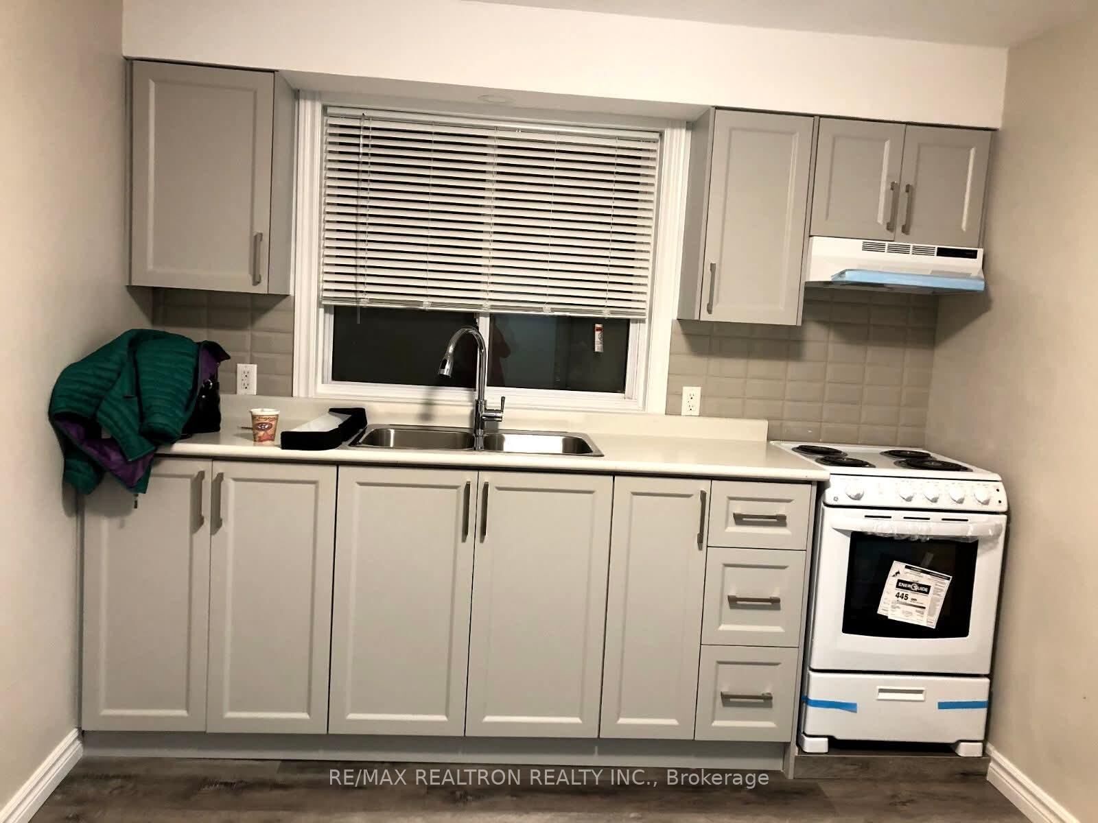 Property Photo: 1576 Eglinton Avenue W 1 ON M6E 2G8