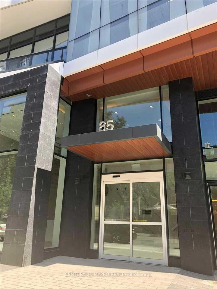 Property Photo: 85 Wood Street 525 ON M4Y 0E8