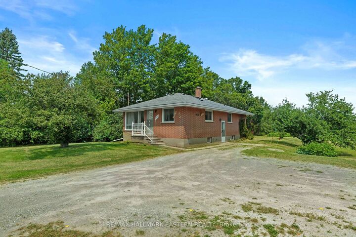 Property Photo: 921 Robinson Road ON K0L 1T0