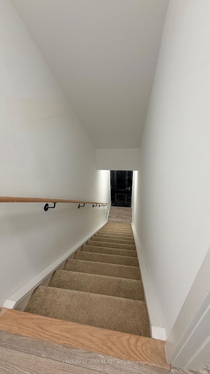 Property Photo:  6638 McLeod Road E 313  ON L2G 3G5 