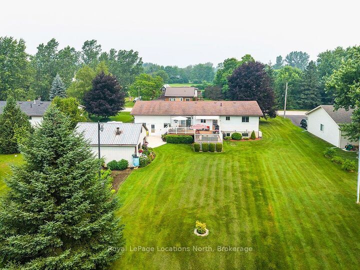 Property Photo: 226010 Centreville Road ON N4L 0A7