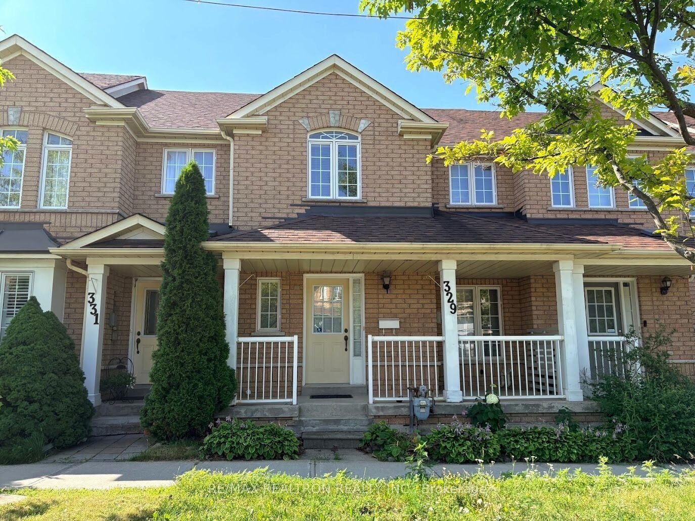 Property Photo: 329 Bur Oak Avenue ON L6C 2V3