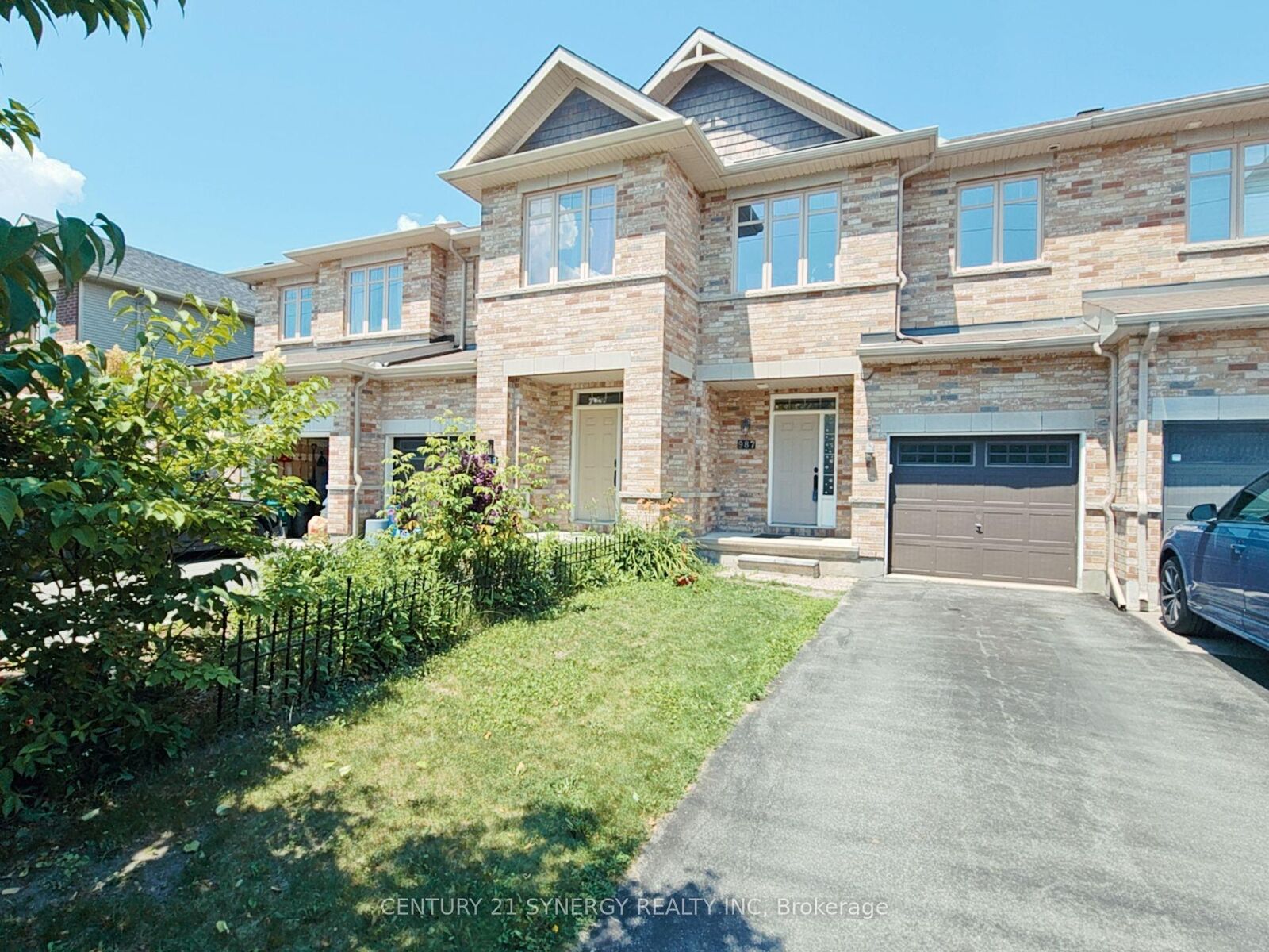 Property Photo: 987 Klondike Road ON K2W 0E3