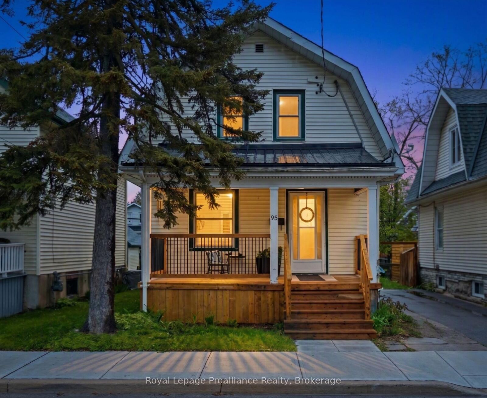 Property Photo: 95 Chatham Street ON K8N 3S7