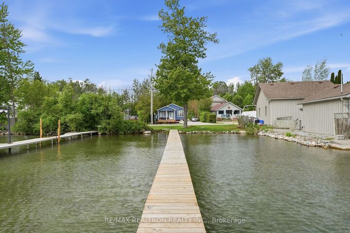 Property Photo: 1050 Wisker Avenue ON L0L 1C0