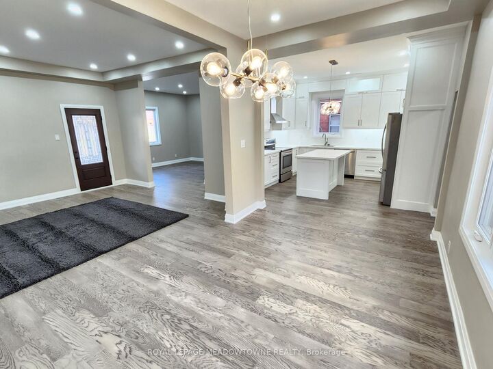 Property Photo: 119 Colborne Street E ON L1G 1M3