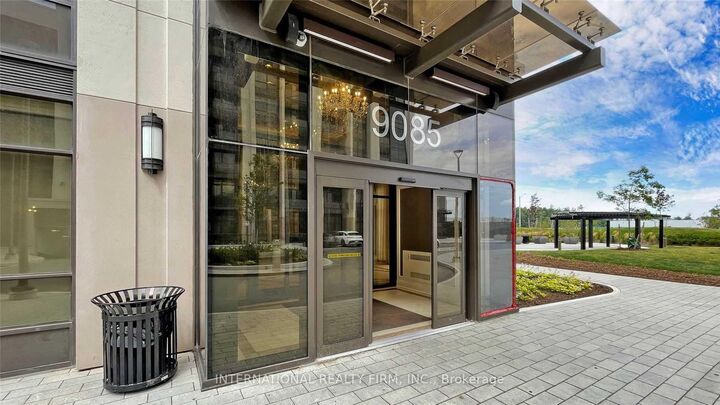 Property Photo:  9085 Jane Street 516  ON L4K 0L8 