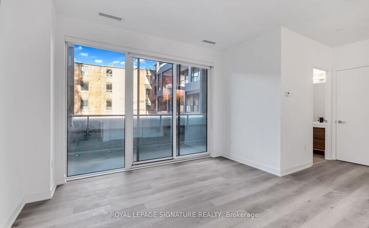 Property Photo:  9 Tecumseth Street 503  ON M5V 3G4 