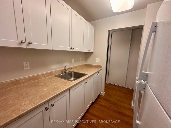 Property Photo:  1020 Pembridge Crescent 119  ON K7P 1R2 