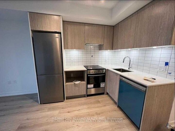 Photo de la propriété: 395 Bloor Street E 2310 ON M4W 1H7