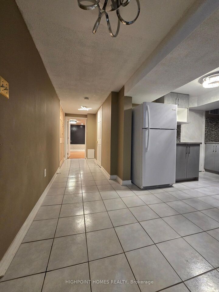 Property Photo: 25 Chandler Drive Lower ON M1G 1Z1