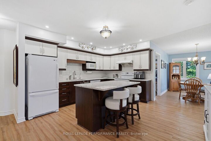 Property Photo: 770 Principale Street 304 ON K0A 1M0