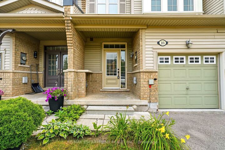 Property Photo: 215 Nisbet Boulevard ON L0R 2H9