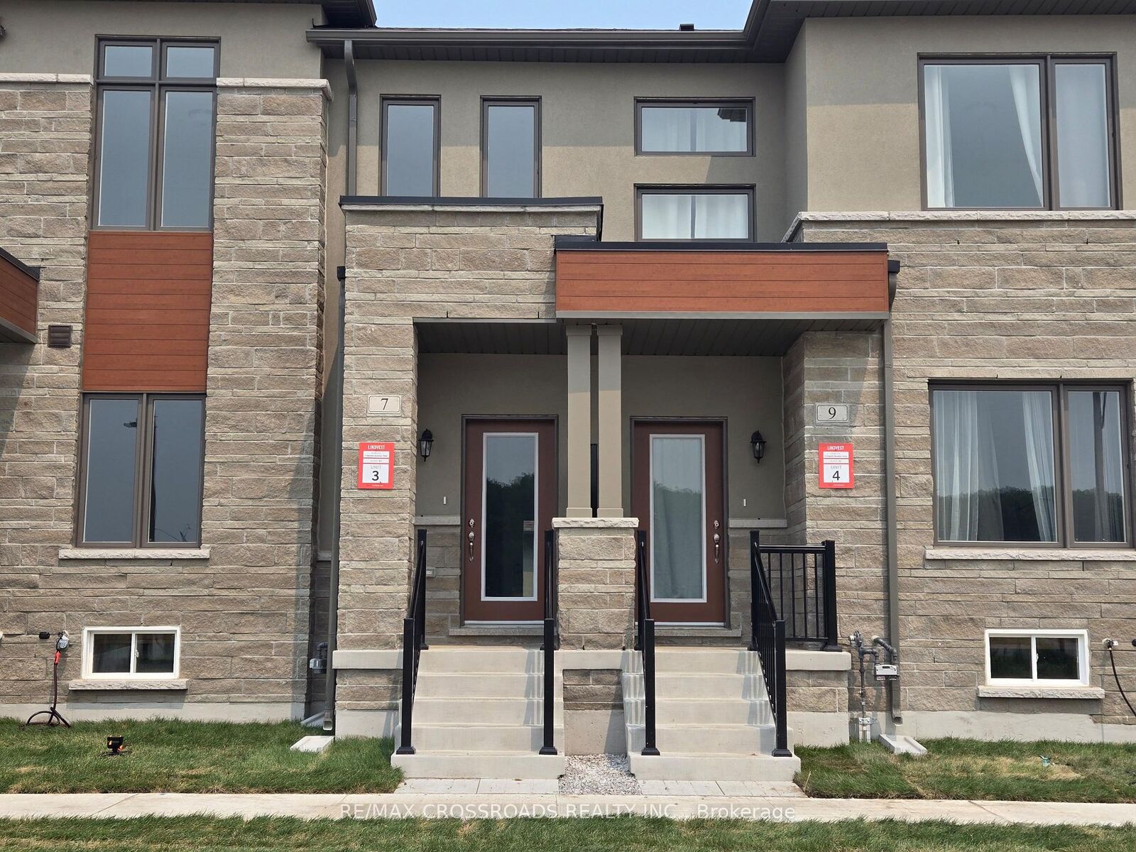 Property Photo: 7 Alexander Donaldson Street ON L6B 1S7