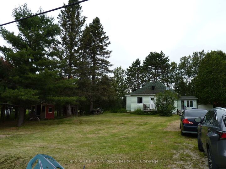 Property Photo: 50 Feronia Road ON P1B 8G4