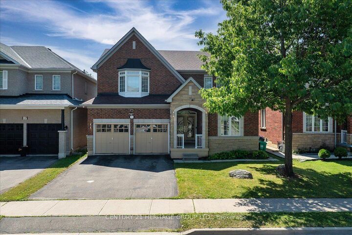 19 Reynolds Avenue — photo 1
