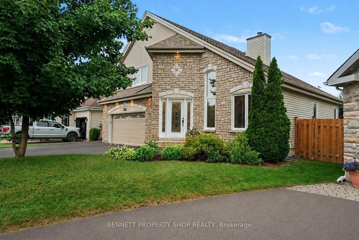 179 Sandra Crescent — photo 1