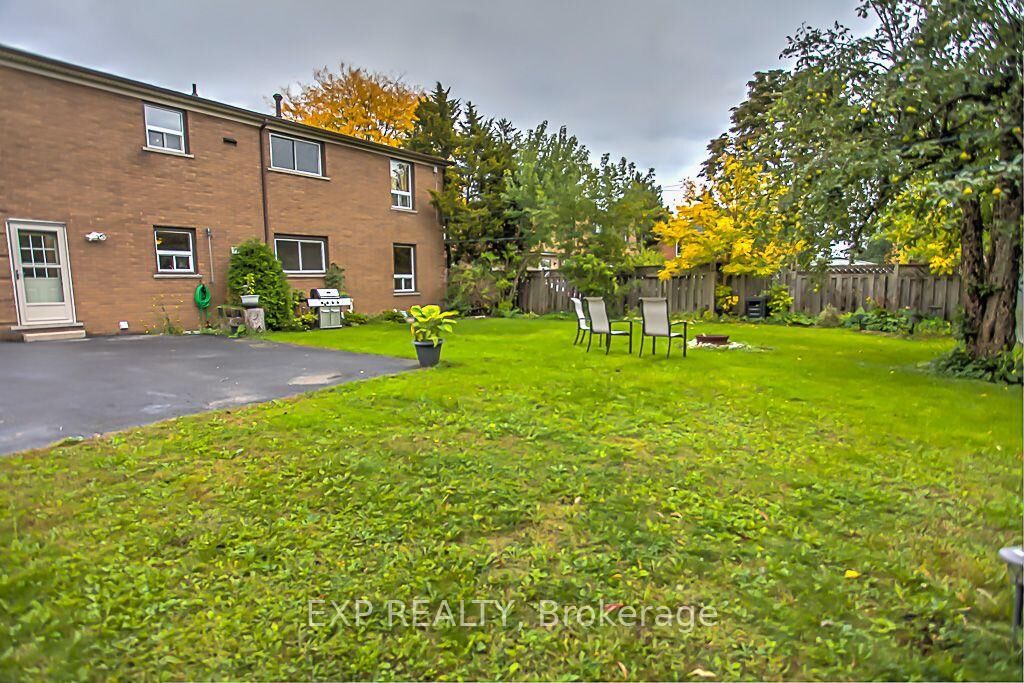 Property Photo: 1374 Charles Drive #2B ON L7P 2C9